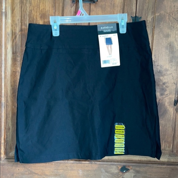Rafaella Women's Comfort Pull On Stretch Skort Black, Medium - Picture 4 of 7